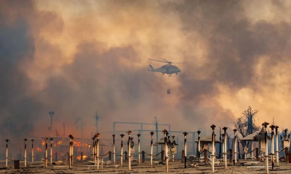 Ιταλία: Υποσχέσεις Ντράγκι για οικονομική ενίσχυση πυρόπληκτων πολιτών και επιχειρήσεων